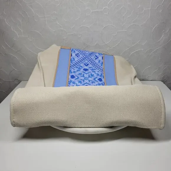 Vineyard Vines Blue and Tan Tote Bag - Picture 5 of 16